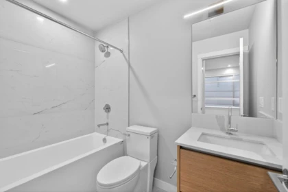 Guest Bathroom Photo of 20 10333 River Drive, Richmond, BC