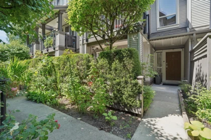 Front Yard Photo of 11 22380 Sharpe Avenue, Richmond, BC