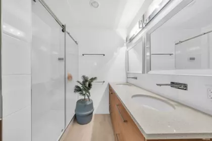 Mudroom Photo of 7 7321 Montecito Drive, Burnaby, BC