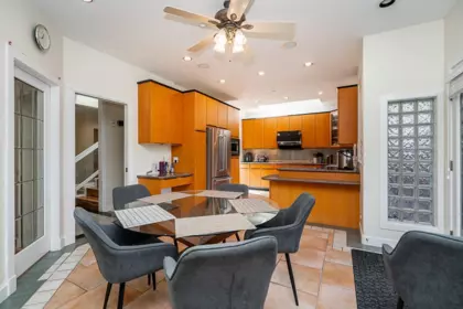 Kitchen Island Photo of 732 W 26th Avenue, Vancouver, BC
