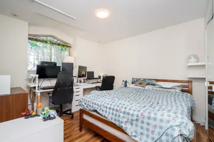Laundry Room Photo of 732 W 26th Avenue, Vancouver, BC