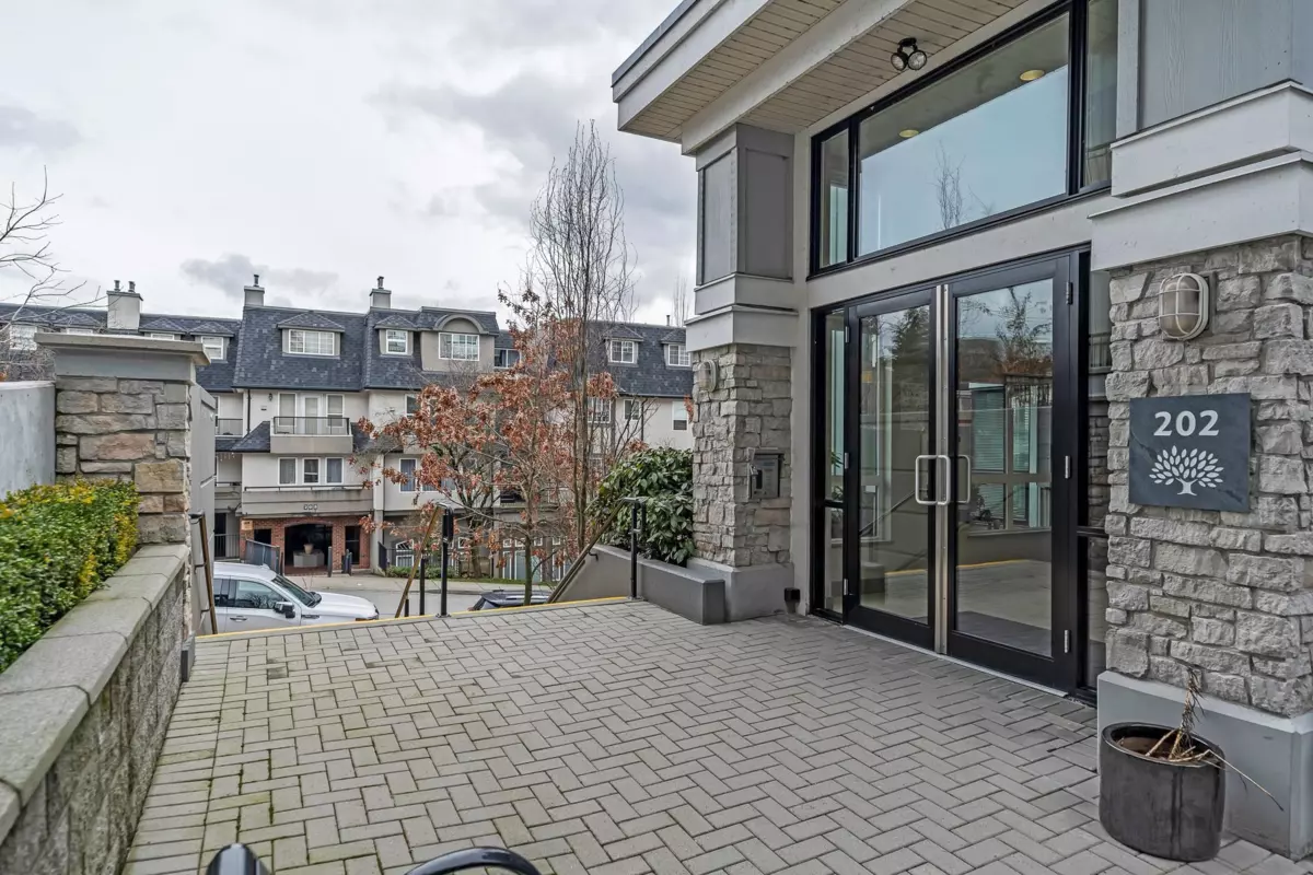 Family Room Photo of 405 202 Lebleu Street, Coquitlam, BC