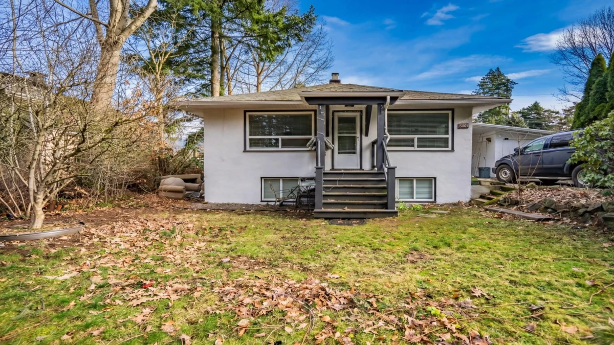 Exterior Rear Photo of 621 Water Avenue, Hope, BC