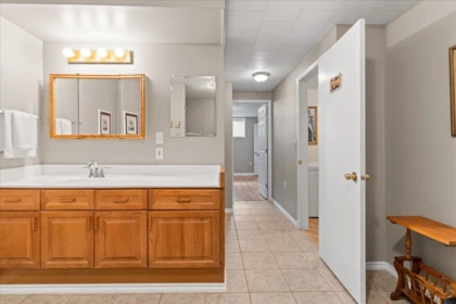 Mudroom Photo of 5 2475 Emerson Street, Abbotsford, BC