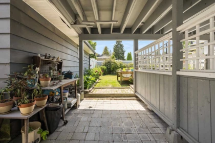 Front Yard Photo of 4504 W River Road Road, Delta, BC