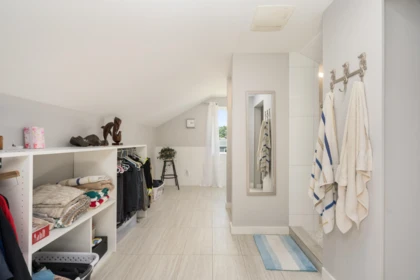 Loft / Bonus Room Photo of 4504 W River Road Road, Delta, BC
