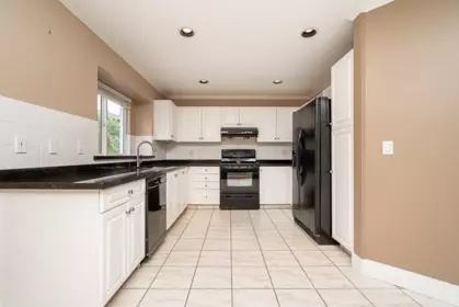 Breakfast Nook Photo of 15445 109a Avenue, Surrey, BC
