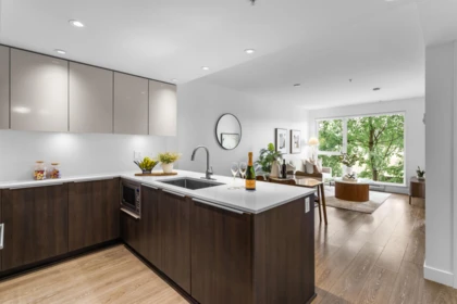 211 1588 E Hastings Street, Vancouver, BC, Vancouver — Apartment/Condo for sale