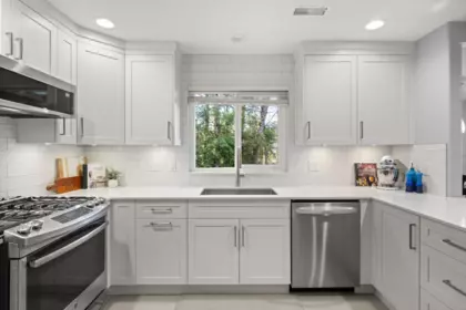 Breakfast Nook Photo of 23216 121a Avenue, Maple Ridge, BC