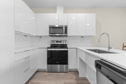 Breakfast Nook Photo of 209 9450 Robson Street, Chilliwack, BC