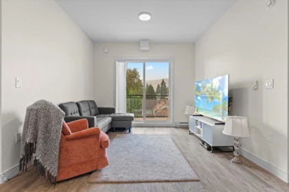 Walk-In Closet Photo of 209 9450 Robson Street, Chilliwack, BC