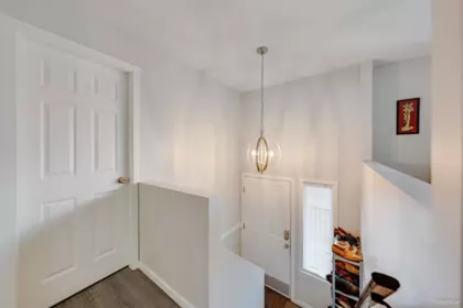 Powder Room Photo of 27549 31a Avenue, Langley, BC