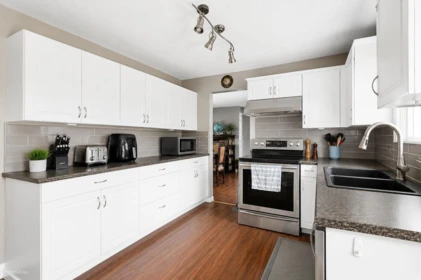 Breakfast Nook Photo of 3733 Dunsmuir Way, Abbotsford, BC