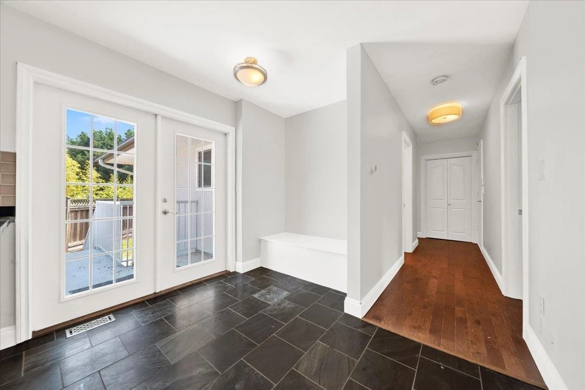 Dining Area Photo of 2690 Sheffield Way, Abbotsford, BC
