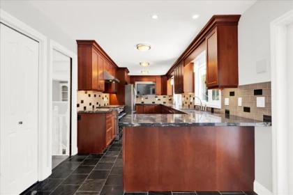 Breakfast Nook Photo of 2690 Sheffield Way, Abbotsford, BC