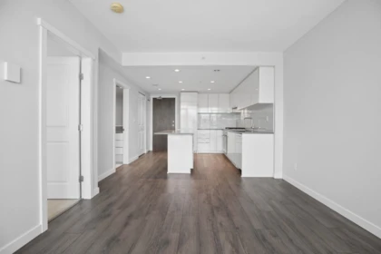 Kitchen Island Photo of 605 2388 Madison Avenue, Burnaby, BC