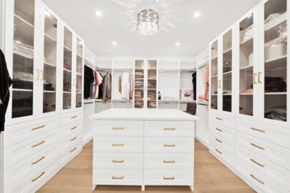 Mudroom Photo of 16285 28 Avenue, Surrey, BC