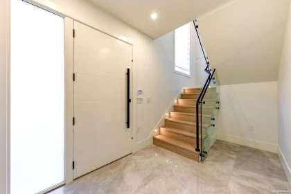 Hot Tub / Spa Photo of 10460 Williams Road, Richmond, BC