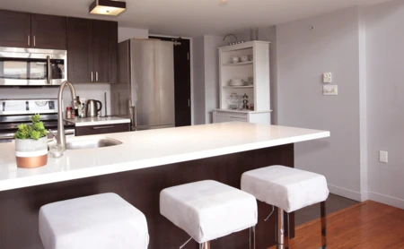Kitchen Island Photo of 511 22 E Cordova Street, Vancouver, BC