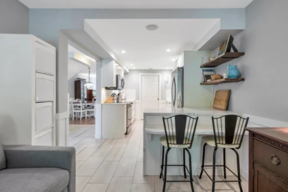Breakfast Nook Photo of 2 5600 Ladner Trunk Road, Delta, BC