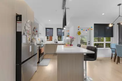 Kitchen Island Photo of 46 11851 232 Street, Maple Ridge, BC