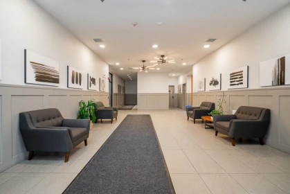 301 2493 Montrose Avenue, Abbotsford, BC, Abbotsford — Apartment/Condo for sale