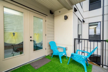 Garden / Landscaping Photo of 301 2493 Montrose Avenue, Abbotsford, BC