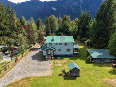 1985 Highway 99, Pemberton, BC, Pemberton — Single Family Residence for sale