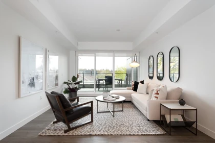 Kitchen Island Photo of 201 717 W 17th Avenue, Vancouver, BC