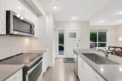Primary Bedroom Photo of 116 15351 101 Avenue, Surrey, BC