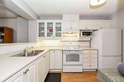 Primary Bedroom Photo of 809 12148 224 Street, Maple Ridge, BC
