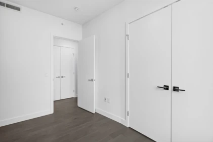 Entry Foyer Photo of 2404 1588 Johnston Road, White Rock, BC