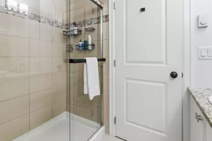 Guest Bathroom Photo of 79 6026 Lindeman Street, Chilliwack, BC