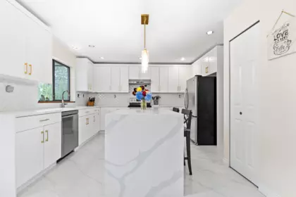 Breakfast Nook Photo of 7995 Woodhurst Drive, Burnaby, BC