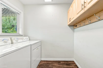 Hallway Photo of 20259 Wanstead Street, Maple Ridge, BC