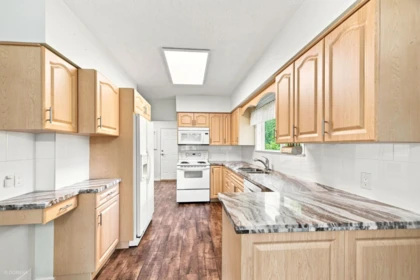 Kitchen Island Photo of 20259 Wanstead Street, Maple Ridge, BC