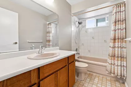Mudroom Photo of 4692 55a Street, Ladner, BC