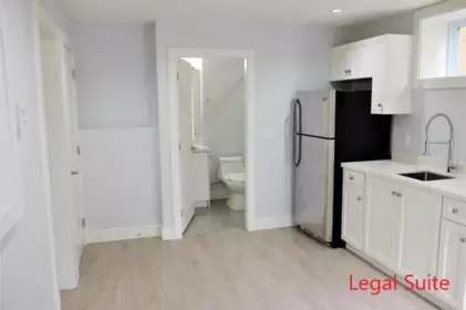 Basement Recreation Room Photo of 2216 Mannering Avenue, Vancouver, BC