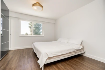 Guest Bathroom Photo of 18864 119b Avenue, Pitt Meadows, BC