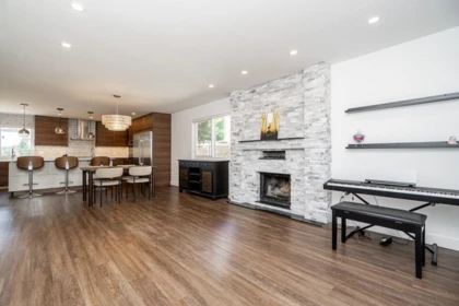 Kitchen Island Photo of 18864 119b Avenue, Pitt Meadows, BC