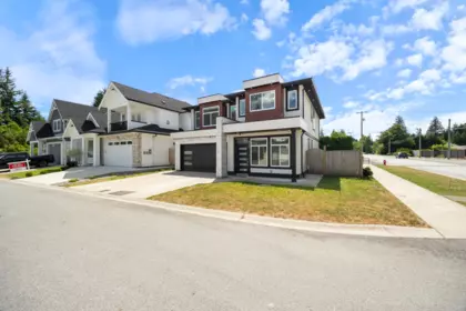 860 Willow Place, Harrison Hot Springs, BC, Harrison Hot Springs — Single Family Residence for sale