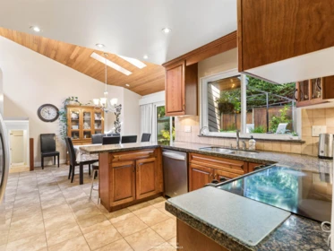Kitchen Island Photo of 6843 Dover Place, Delta, BC