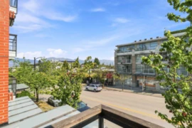 202 3611 W 18th Avenue, Vancouver, BC