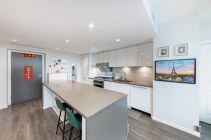 2805 5883 Barker Avenue, Burnaby, BC, Burnaby — Apartment/Condo for sale