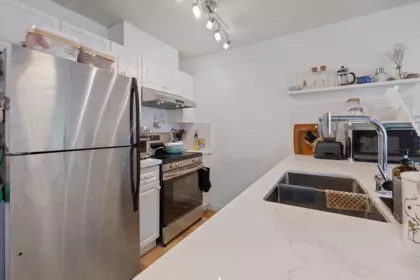 211 3628 Rae Avenue, Vancouver, BC, Vancouver — Apartment/Condo for sale