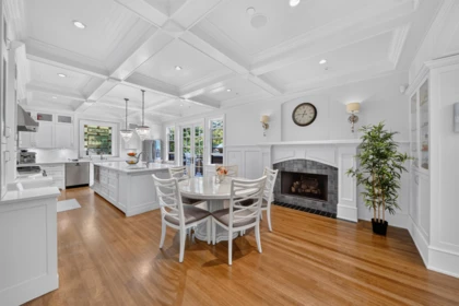 Kitchen Island Photo of 2937 W 45th Avenue, Vancouver, BC