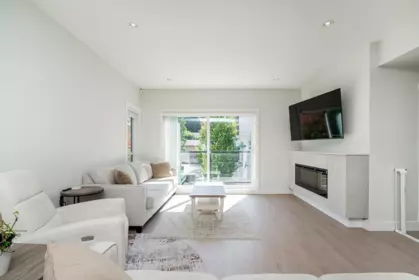 Kitchen Photo of 13 303 171 Street, Surrey, BC