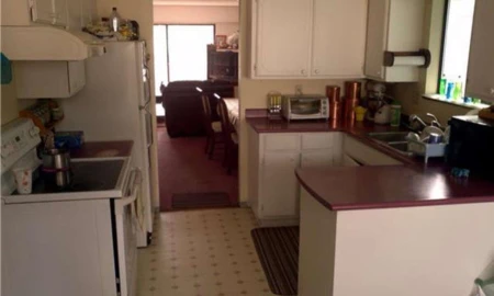 Kitchen Island Photo of 1810 Taylor Street, Port Coquitlam, BC
