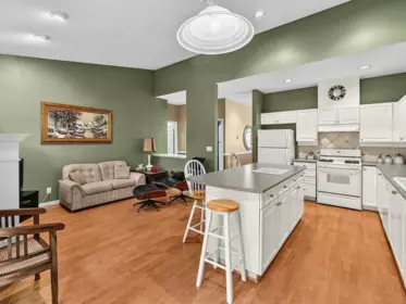 Breakfast Nook Photo of 10 15168 22nd Avenue, Surrey, BC