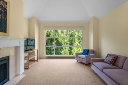 Breakfast Nook Photo of 303 3373 Capilano Crescent, North Vancouver, BC